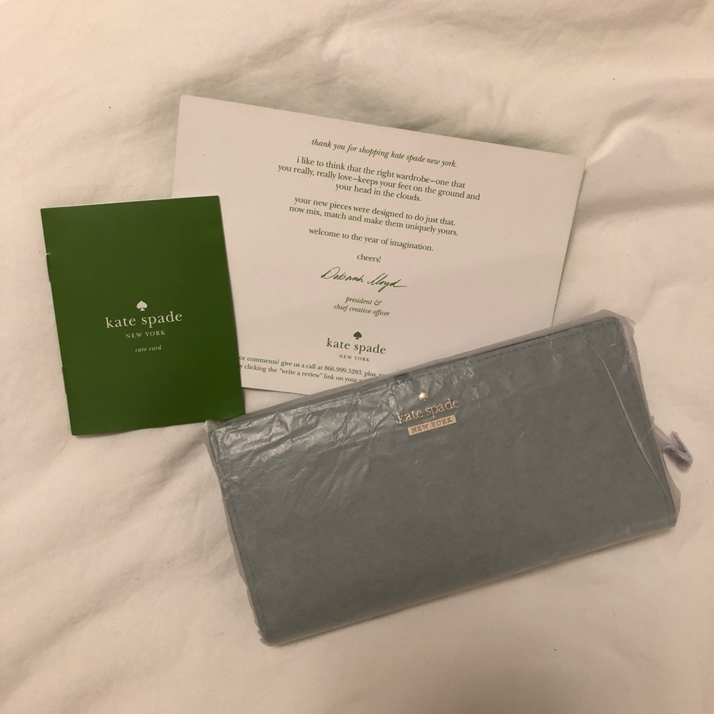 Kate Spade Wallet - Picture 2 of 3